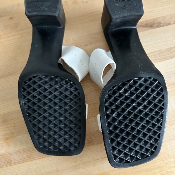 Nine West White Retro Sandal Size 8M - Picture 2 of 5